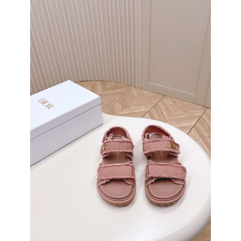 ch**an D*or sandals